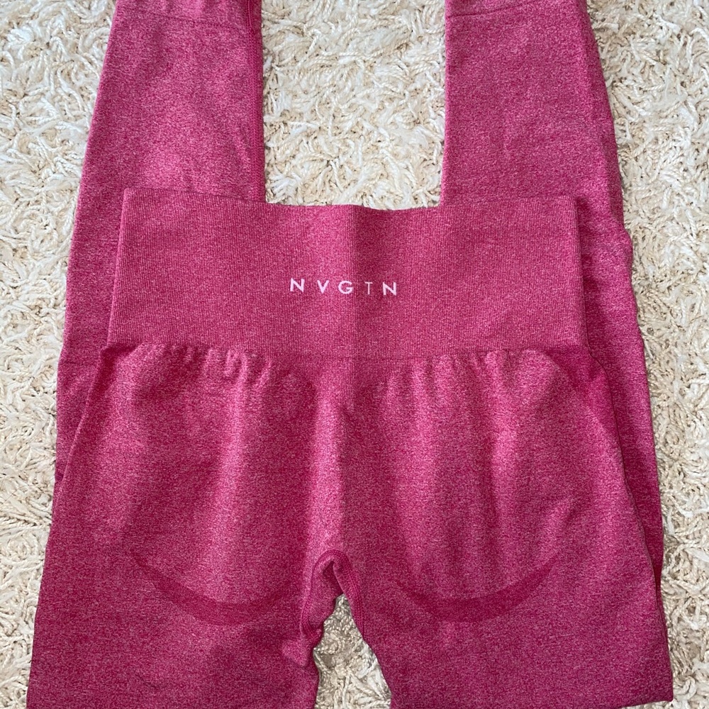 NVGTN crimson contour leggings